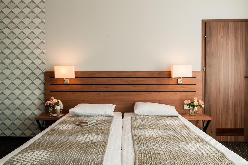 Hotel Wilga Cracóvia Quarto foto